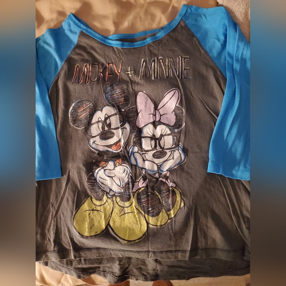 Disney Minnie Mouse Gray and Blue Shirt